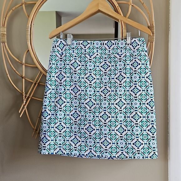 Ann Taylor Factory NWT Blue Green and White Pencil Skirt Sz 8 - Picture 1 of 16